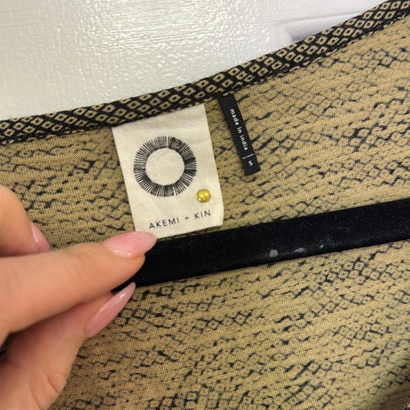 Anthropologie AKEMI + KIM small Sleeveless Patterned Top - Black and Tan - Picture 7 of 9